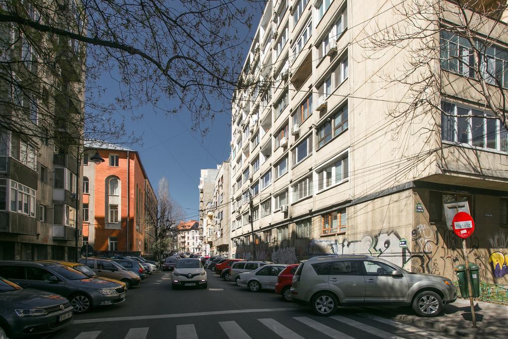 Central Garden By Urbanesq Bucarest Exterior foto